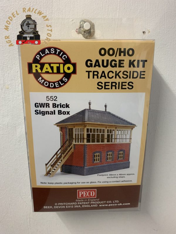 Ratio 552 GWR Brick Signal Box - OO Gauge