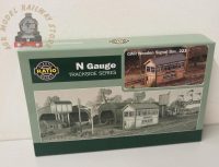 Ratio 223 GWR Wooden Signal Box Kit - N Gauge