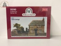 Wills CK10 Farm Cottage Scene - OO Gauge