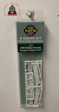 Ratio 243 GWR Station Fencing, ramps and gates - N Gauge