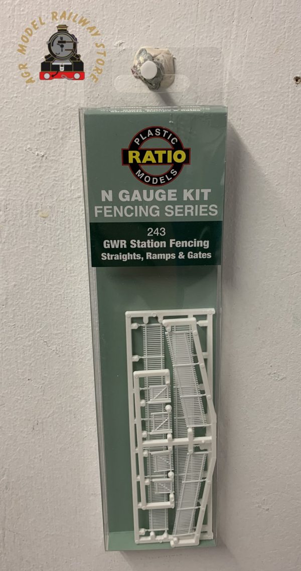 Ratio 243 GWR Station Fencing, ramps and gates - N Gauge