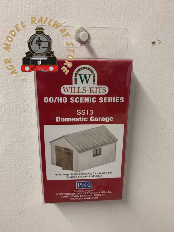 Wills SS13 Domestic Garage Kit ( timber style ) - OO Gauge