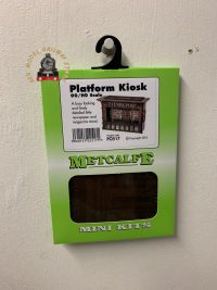 Metcalfe PO517 Platform Kiosk - OO Gauge