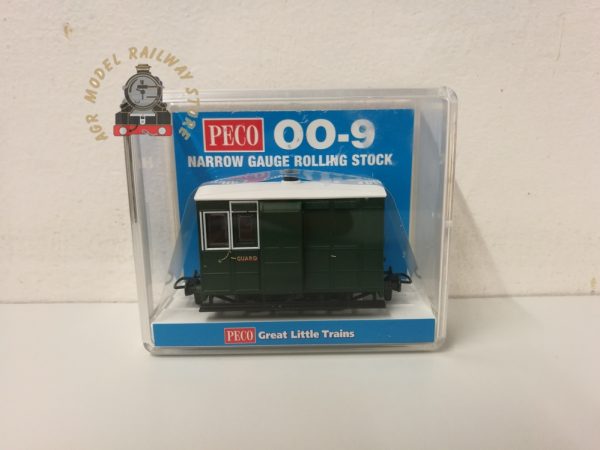 Peco GR-535 Freelance Brake Coach with Buffers