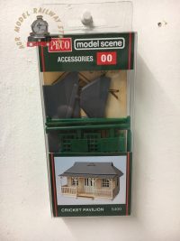 Modelscene 5400 Cricket Pavilion - OO Gauge