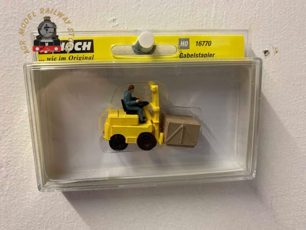 Noch 16770 Fork Lift Truck with Figure - HO / OO Gauge