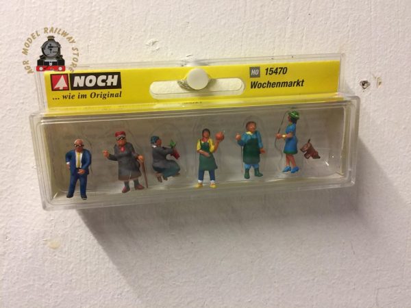 Noch 15470 Market People (6) and Dog Figure Set - OO / HO Gauge