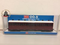 Peco GR-440U All Third Coach Indian Red Unlettered