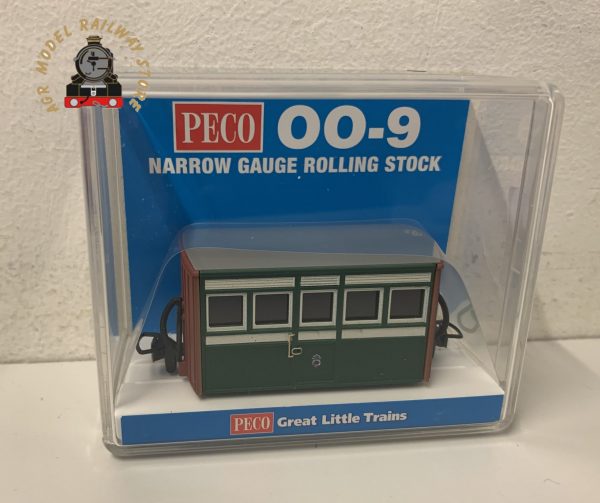 Peco GR-551 Ffestiniog Railway 'Bug Box' 4 Wheel Coach Early Preservation Livery, 1st Class - OO9 Scale