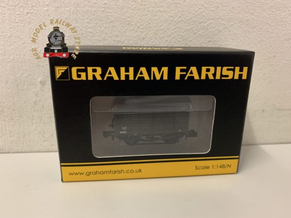 Graham Farish 377-430 N Gauge SR 12T Ventilated Van 2+2 Planked SR Brown