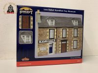 Bachmann 44-0211 OO Gauge Low Relief Hamilton Toy Museum