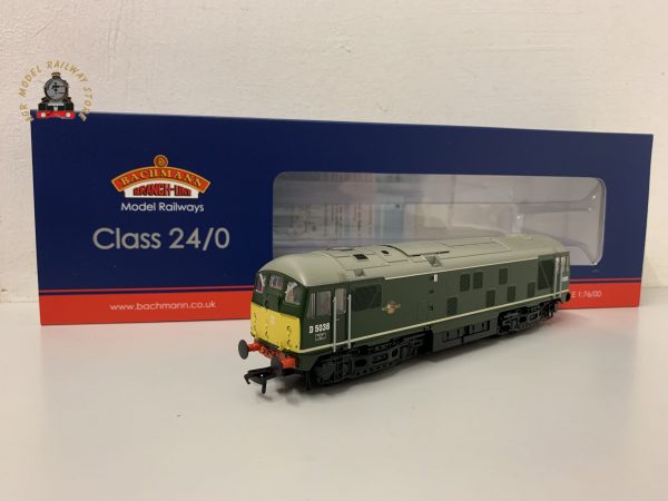 Bachmann 32-415 OO Gauge Class 24/0 D5036 BR Green With Small Yellow Panels