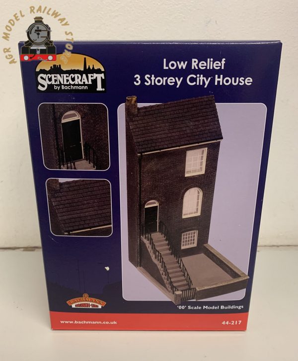 Bachmann 44-217 OO Gauge Low Relief Three Storey City House