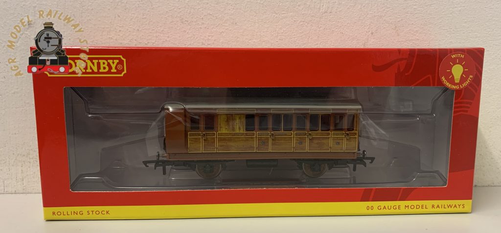 Hornby R40106 OO Gauge 4 Wheeled Brake 3rd Class Coach GNR 399 With ...