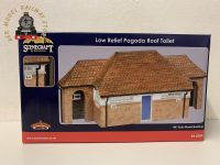 Bachmann 44-0209 OO Gauge Low Relief Pagoda Roof Toilet