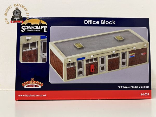 Bachmann 44-039 OO Gauge Office Block