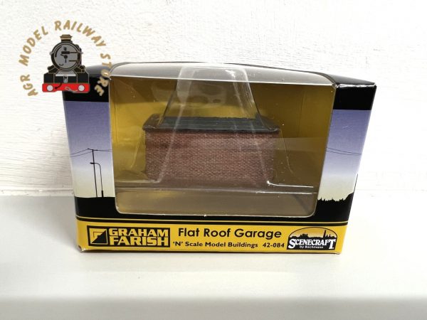Graham Farish 42-084 N Gauge Flat Roof Garage
