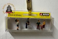 Noch 15592 Parents & Children Figure Set - OO / HO Gauge