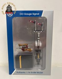 Dapol 4L-002-003 OO Gauge Motorised LMS Bracket Signal With Two Arms Shorter Post On Right