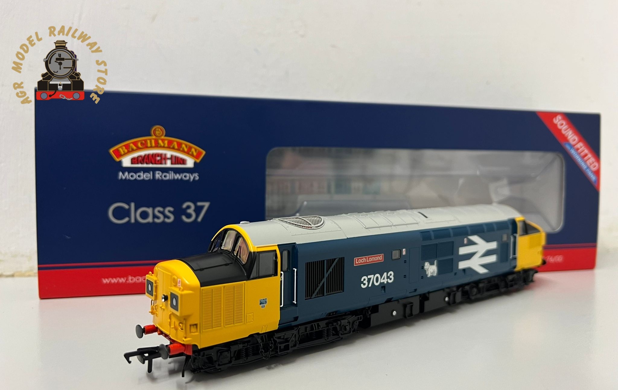 Bachmann 35-304SFX Class 37/0 37043 “Loch Lomond” in BR large logo blue ...