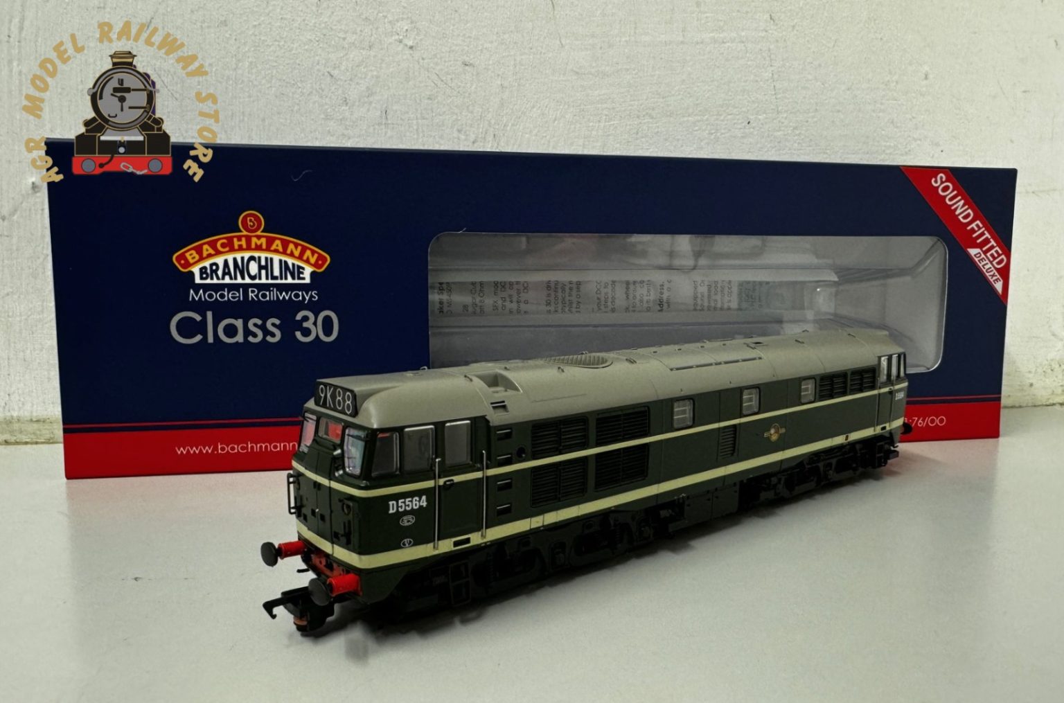 Bachmann 35801SFX Class 30 D5564 BR Green (Late Crest) Sound Fitted