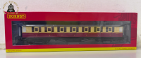 Hornby R40457 OO Gauge BR Gresley Corridor Crimson and cream 1st class E10126E