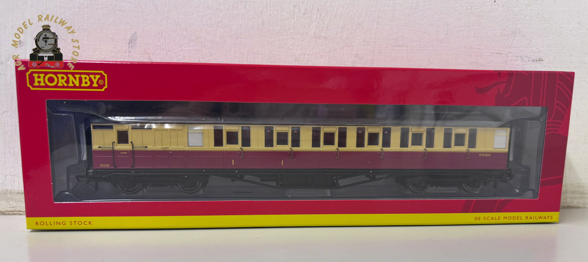 Hornby R40460 OO BR Gresley Corridor Crimson & Cream Composite Brake E9126E