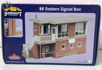 Bachmann 44-1022 Scenecraft OO Gauge BR(E) Signal Box - OO Gauge