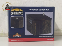 Bachmann 44-0031 Scenecraft Wooden Lamp Hut - OO