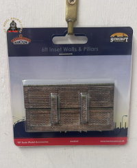 Bachmann 44-0547 Scenecraft 6ft Inset Walls and Pillars - OO Gauge