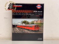 Revolution Trains RT-N-LU1938-RED402B 1938 stock underground 4-car set in LU