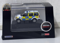 Oxford Diecast NNIS006 Land Rover Discovery 4 West Midlands Police by Oxford at 1:148 scale.