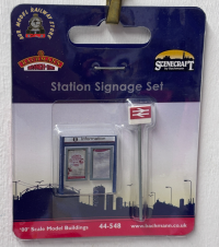 Bachmann 44-548 Station Signage Set OO Gauge
