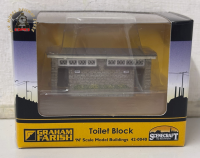 Graham Farish 42-0040 Scenecraft Toilet Block - N Gauge