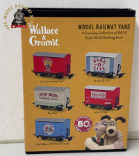 Peco GRAA050 OO-9 Wallace & Gromit Aardman 50th Anniversary Set