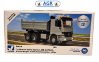 Viessmann 8004 H0 CarMotion Basic Starter Set: MB Actros Dump Truck (Silver)
